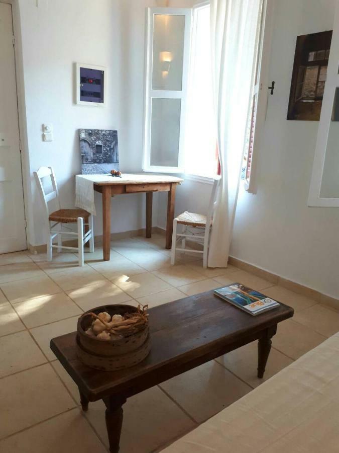The Garden Appartement Chios Buitenkant foto